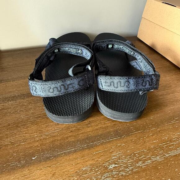 Teva Men’s Original Universal Bandana Total Eclipse Slingback‎ Sandals- Size 13M